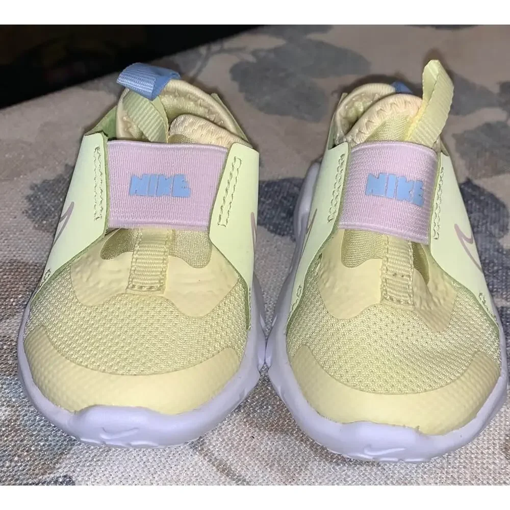 NEW! Toddler Nike Flex Runner -2(9 months)